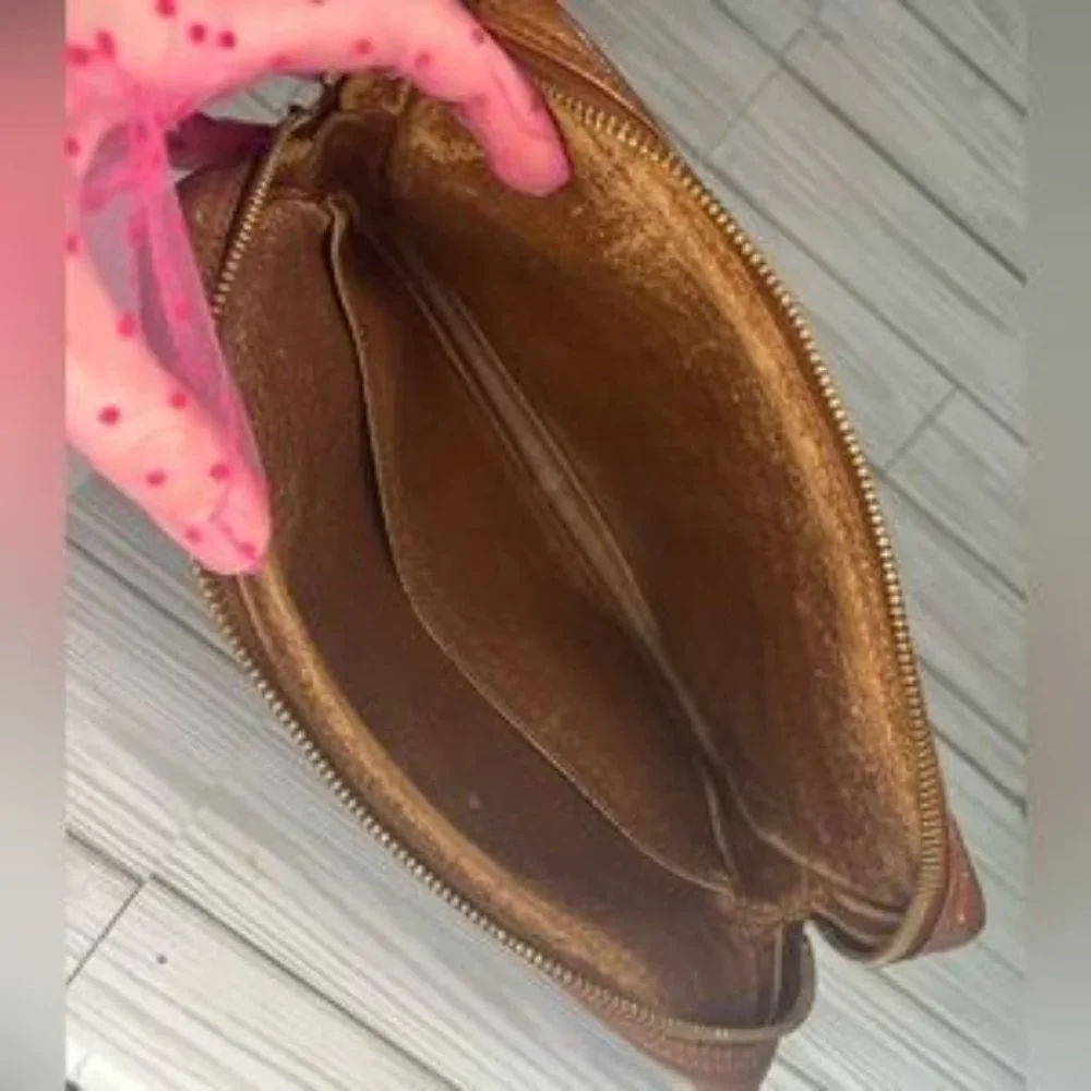 Louis Vuitton Monogram Pochette Second 184 Sport Clutch***